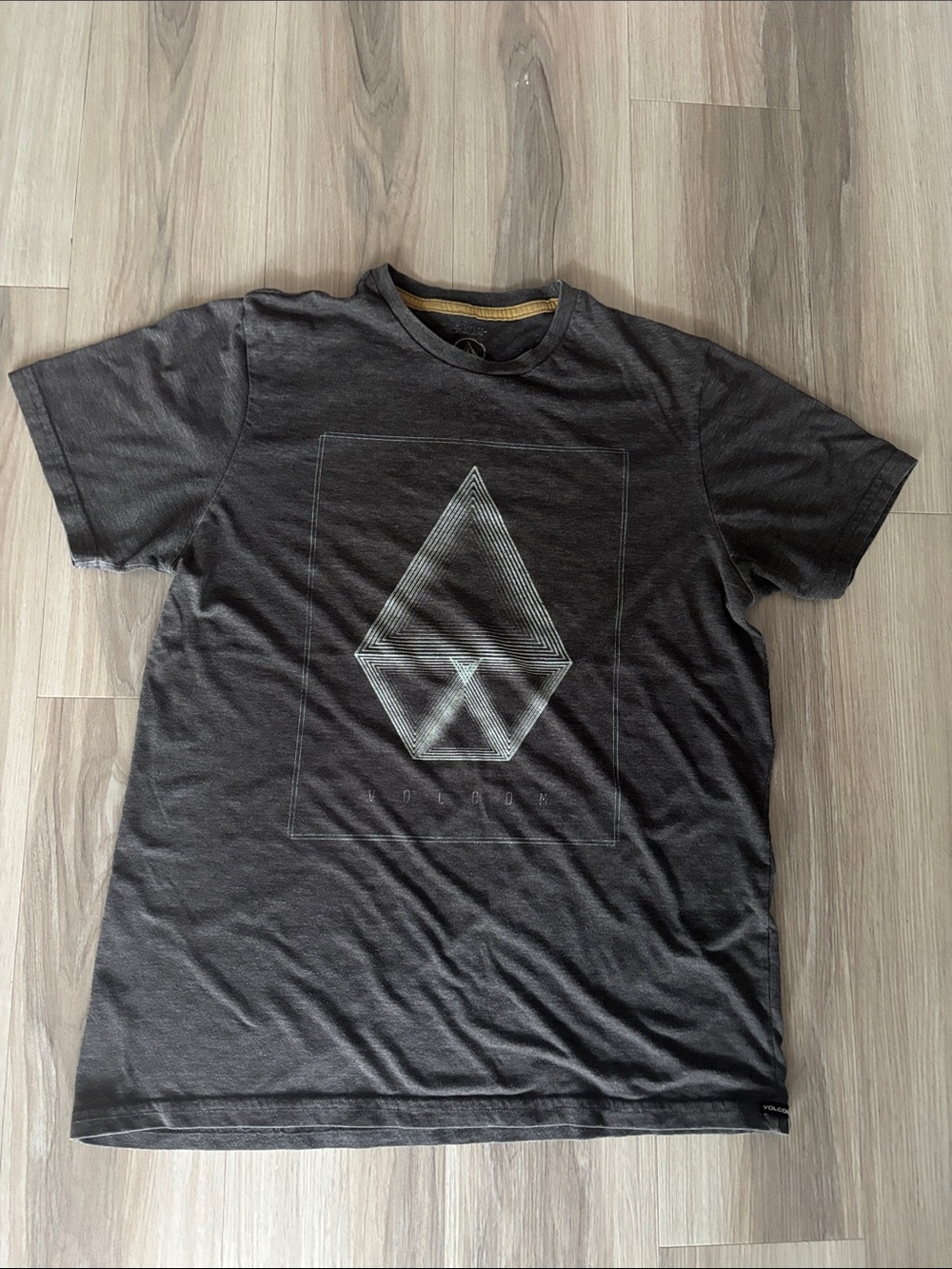 Volcom Men's Dark Gray Graphic Short-Sleeve Tee